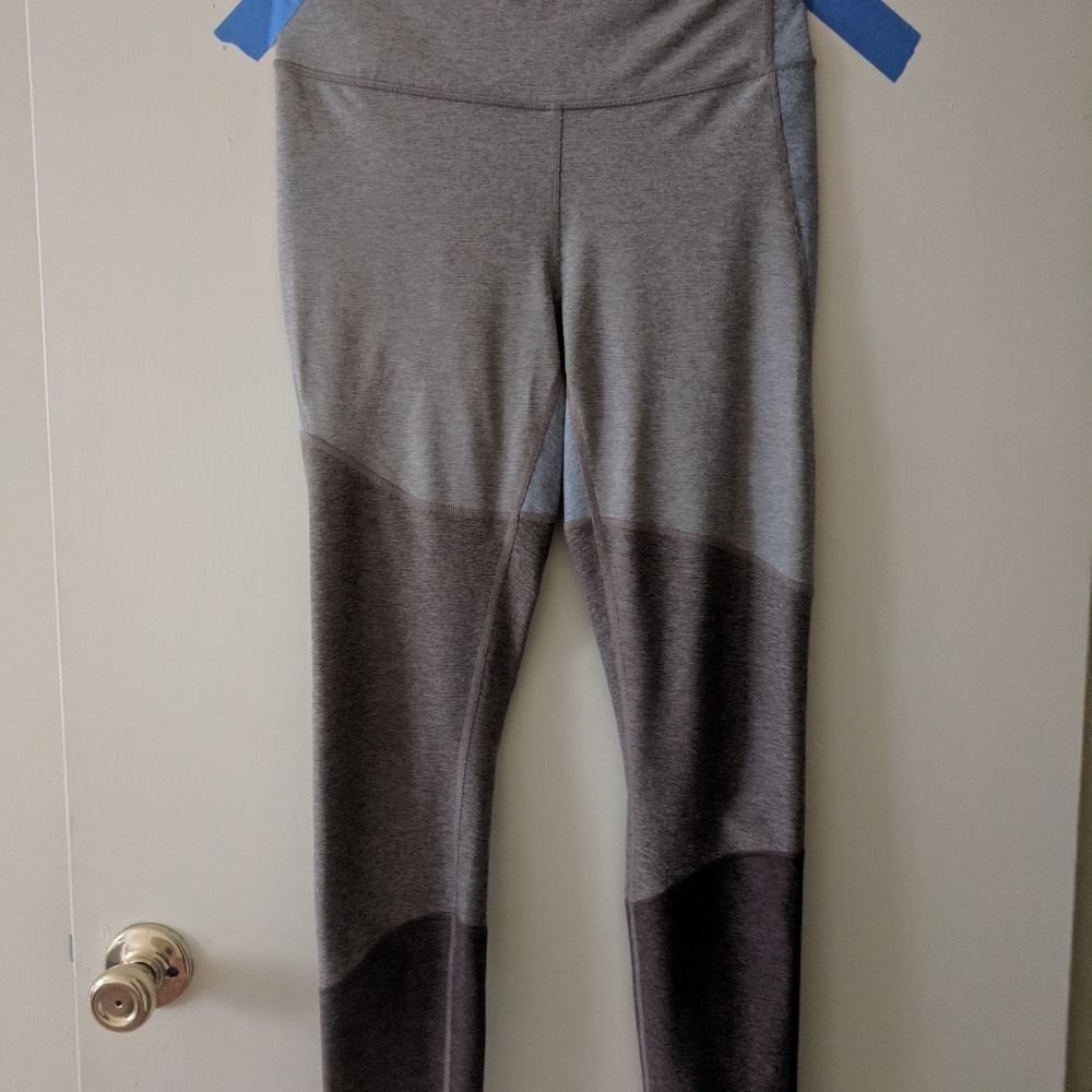 Outdoor Voices Legging (size medium)